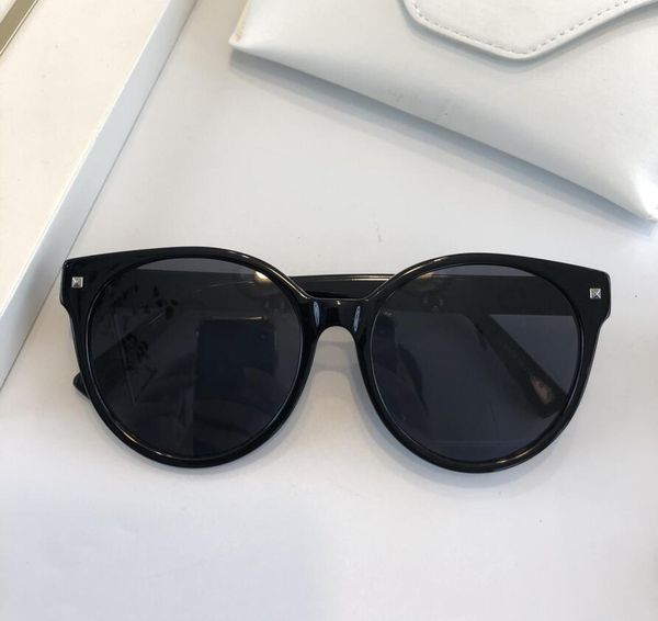 new 4017 mens sunglasses men sun glasses women sunglasses fashion style protects eyes gafas de sol lunettes de soleil with box, White;black
new 4017 mens sunglasses men sun glasses women sunglasses fashion style protects eyes gafas de sol lunettes de soleil with box, White;black