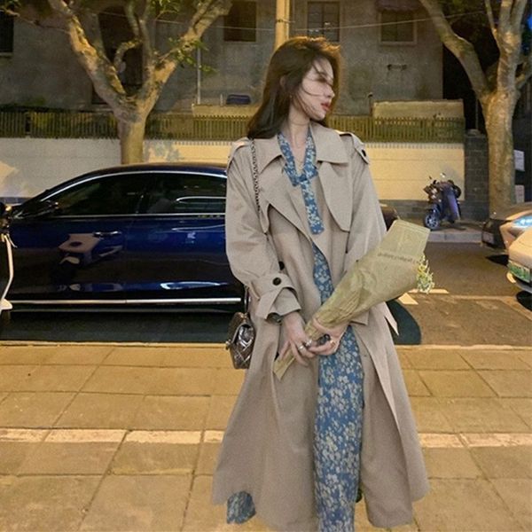 autumn korean khaki high-end stylish loose temperament knee-length trench coat for women, Black;white
autumn korean khaki high-end stylish loose temperament knee-length trench coat for women, Black;white