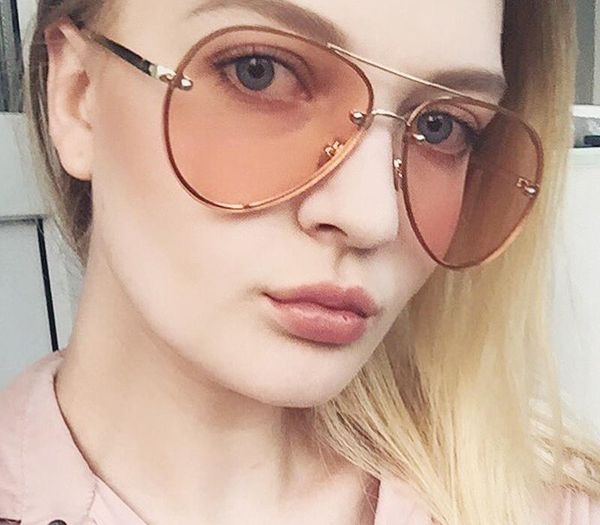 RBUDDY 2017 Sunglasses women Brand Design pilot sunglasses Clear lens Female Fashion oval sun glasses transparent UV400
RBUDDY 2017 Sunglasses women Brand Design pilot sunglasses Clear lens Female Fashion oval sun glasses transparent UV400
