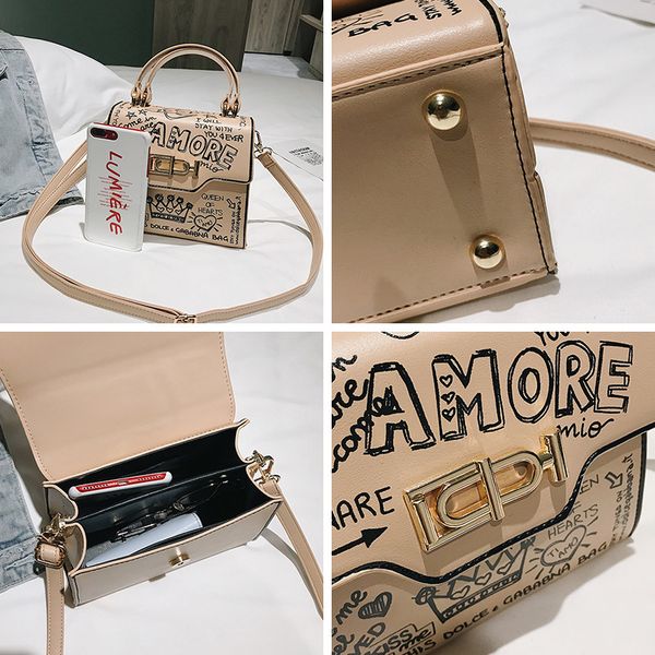 leisure women latest new pattern graffiti design delicate versatile trendy plaid handbags high-capacity students crossbody bag
leisure women latest new pattern graffiti design delicate versatile trendy plaid handbags high-capacity students crossbody bag