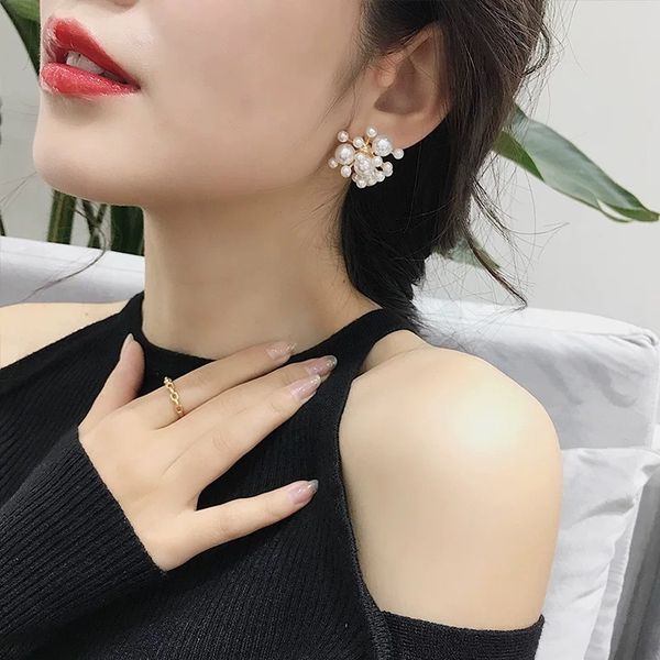 new fashion women vintage simulated pearl beads stude earrings elegant flower fireworks shape personality girl ear jewelry gifts, Golden;silver
new fashion women vintage simulated pearl beads stude earrings elegant flower fireworks shape personality girl ear jewelry gifts, Golden;silver
