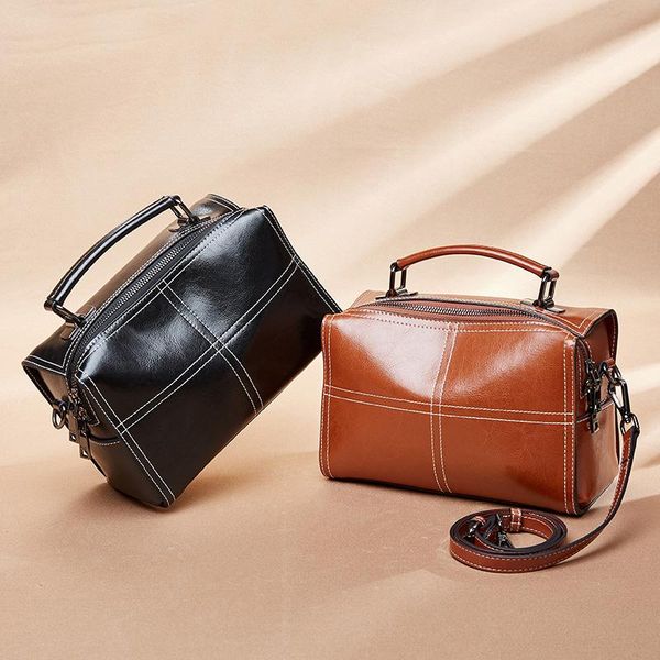 black leather handbag retro 2020 new design classic one shoulder diagonal small bag ladies casual portable small square bag 282
black leather handbag retro 2020 new design classic one shoulder diagonal small bag ladies casual portable small square bag 282