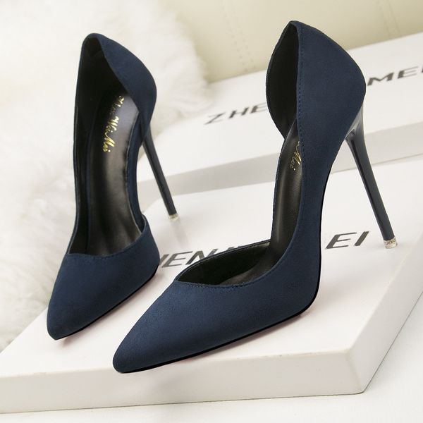 10cm pumps women's shoes fashion simple stiletto high heel suede thin shallow mouth pointed side hollow shoes, Black
10cm pumps women's shoes fashion simple stiletto high heel suede thin shallow mouth pointed side hollow shoes, Black