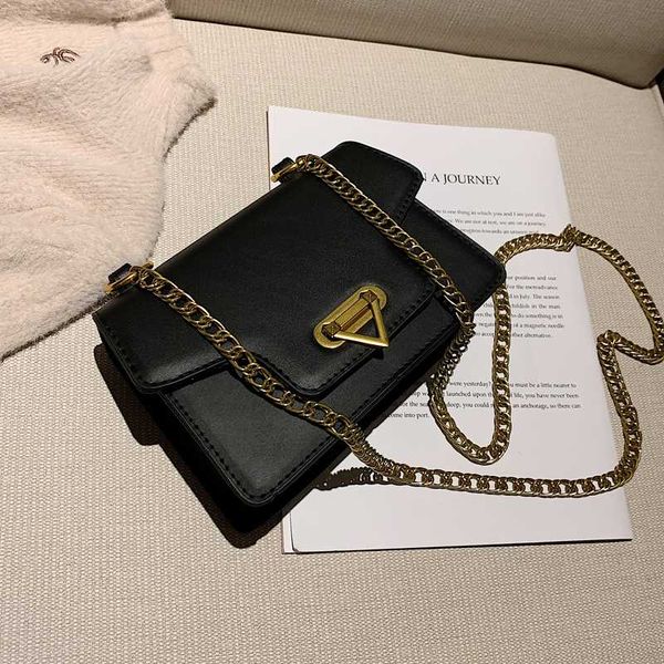 vintage fashion square crossbody bag 2020 new pu leather women's designer handbag lock chain shoulder messenger bag
vintage fashion square crossbody bag 2020 new pu leather women's designer handbag lock chain shoulder messenger bag