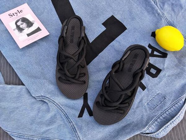 mens summer slippers tide british fashion men sandals men genuine leather sandals beach shoes casual comfortable beach slippers, Black 
mens summer slippers tide british fashion men sandals men genuine leather sandals beach shoes casual comfortable beach slippers, Black