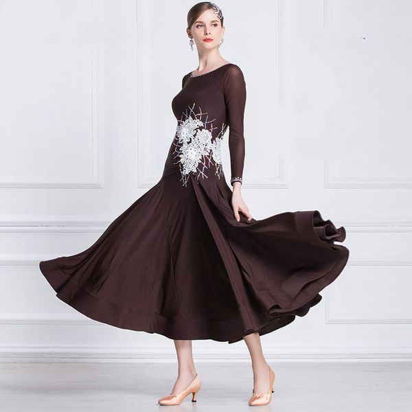 the new national standard modern dance clothing big pendulum dress practice clothing ballroom dancing waltz-m1895, Black;red
the new national standard modern dance clothing big pendulum dress practice clothing ballroom dancing waltz-m1895, Black;red
