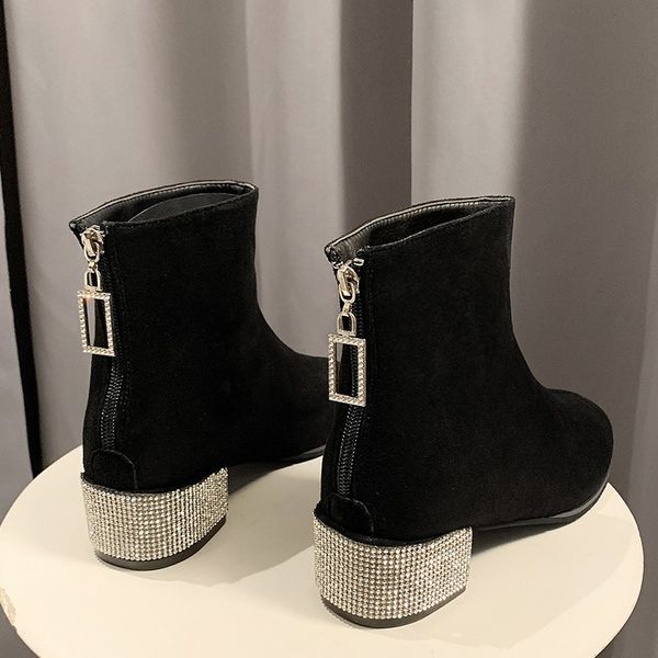 lady boots women's rubber shoes rain boots-women luxury designer zipper summer booties ladies black 2020 autumn fashion
lady boots women's rubber shoes rain boots-women luxury designer zipper summer booties ladies black 2020 autumn fashion
