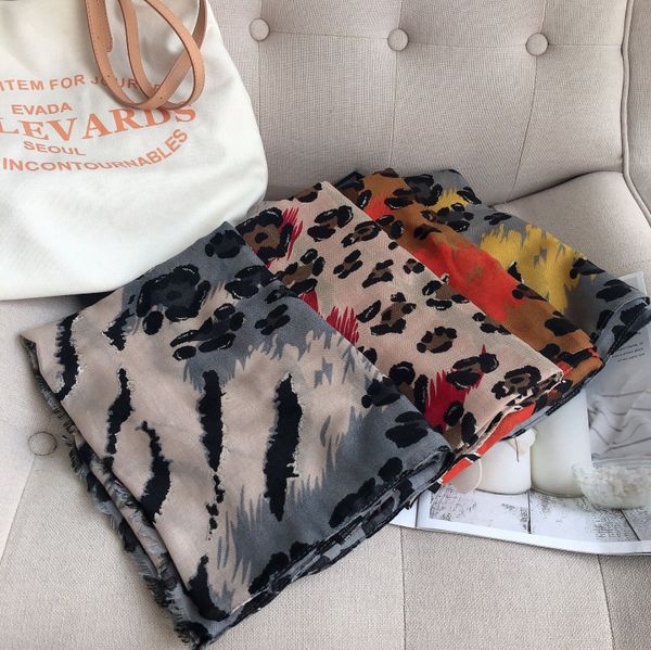 classic scarf women autumn and winter all-match silver leopard print cotton and linen long shawl dual-use, Blue;gray
classic scarf women autumn and winter all-match silver leopard print cotton and linen long shawl dual-use, Blue;gray