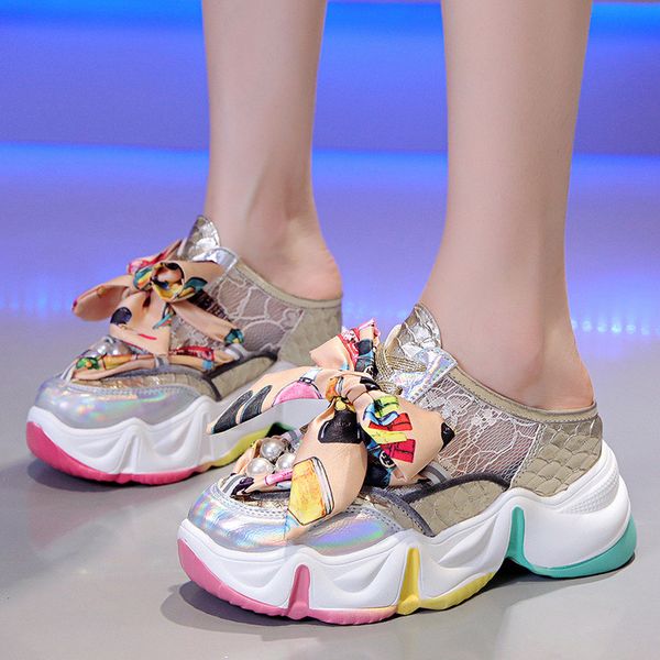 2020 new ladies rhinestone thick bottom inside increase baotou summer muffin half slippers female fashion wear rainbow bottom, Black
2020 new ladies rhinestone thick bottom inside increase baotou summer muffin half slippers female fashion wear rainbow bottom, Black