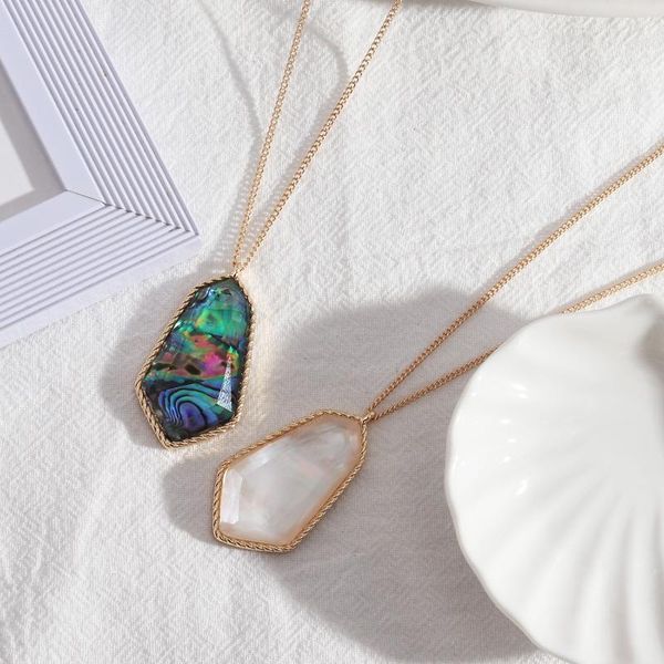 2020 new style abalone shellfish fashion simple long faceted resin exquisite necklace for women, Silver
2020 new style abalone shellfish fashion simple long faceted resin exquisite necklace for women, Silver
