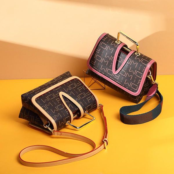 ladies handbag famous designer ladies fashion pvc handbag ladies handbag shoulder bag 2020 l9002
ladies handbag famous designer ladies fashion pvc handbag ladies handbag shoulder bag 2020 l9002