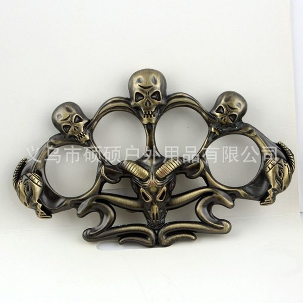 human skeleton head ai punch four finger clasp personality men and women self protection articles defence wolf fingerstall finger clasp, Silver
human skeleton head ai punch four finger clasp personality men and women self protection articles defence wolf fingerstall finger clasp, Silver