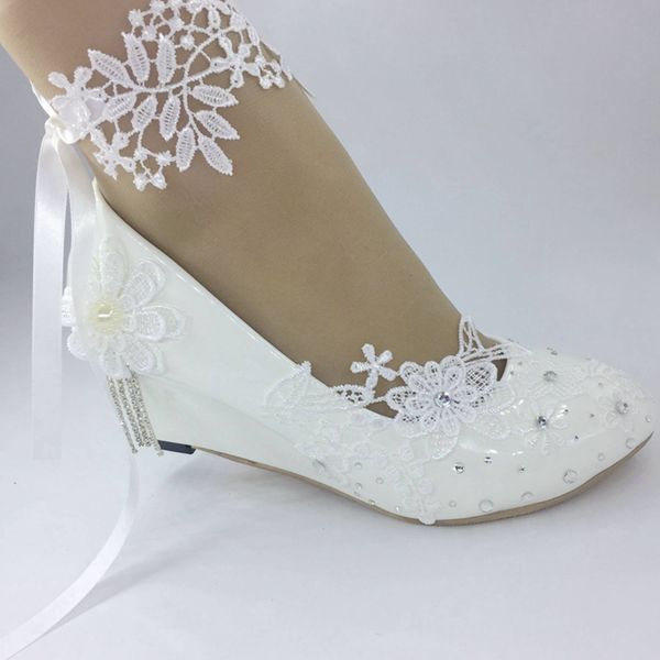 white lace bridal shoes women handmade rhinestone ankle flower wedding shoes female party dancing chunky wedge heel, Black
white lace bridal shoes women handmade rhinestone ankle flower wedding shoes female party dancing chunky wedge heel, Black