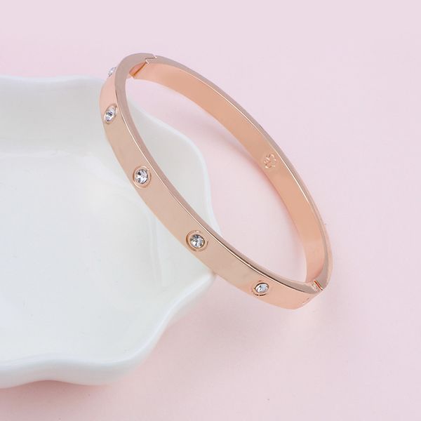 2020 European and American popular eternal couple bracelet fashion style home rose gold diamond bracelet jewelry
2020 European and American popular eternal couple bracelet fashion style home rose gold diamond bracelet jewelry