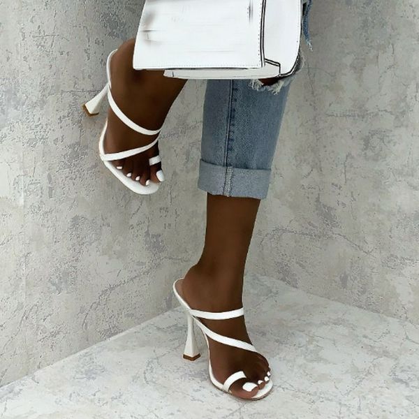deat 2020 new spring summer fashion casual square toe high heel large size hollow out slippers shoes women se906, Black
deat 2020 new spring summer fashion casual square toe high heel large size hollow out slippers shoes women se906, Black