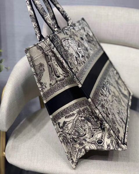 to classic colorful book totes bag designer handbag embroidered bag large capacity travel canvas shopping bag customizable name
to classic colorful book totes bag designer handbag embroidered bag large capacity travel canvas shopping bag customizable name