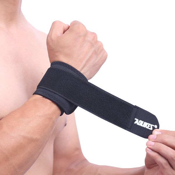 1pc adjustable sports wristband basketball weightlifting wrist brace bandage support tennis fitness training wrist protector, Black;red
1pc adjustable sports wristband basketball weightlifting wrist brace bandage support tennis fitness training wrist protector, Black;red