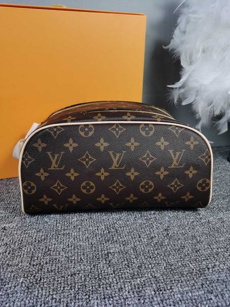 046-M47528 Top Quality Classic fashion shoulder bag Double Shoulder Bag Messenger Bag Handbag women's handbag leather production
046-M47528 Top Quality Classic fashion shoulder bag Double Shoulder Bag Messenger Bag Handbag women's handbag leather production