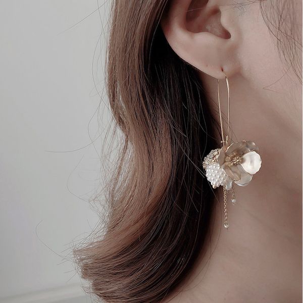 dangle & chandelier elegant pearl flower tassel earrings for woman vintage simulated crystal statement long drop party jewelry, Silver
dangle & chandelier elegant pearl flower tassel earrings for woman vintage simulated crystal statement long drop party jewelry, Silver