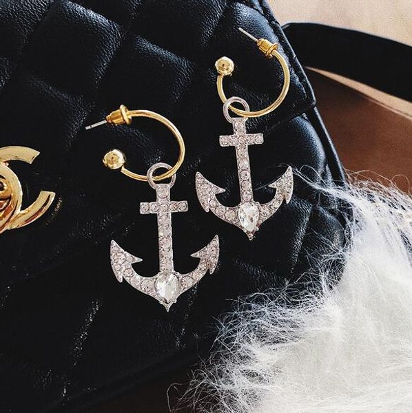 wholesale 925 silver needle boat anchor dangle earrings shiny crystal rhinestone earring women girl fashion party jewelry
wholesale 925 silver needle boat anchor dangle earrings shiny crystal rhinestone earring women girl fashion party jewelry