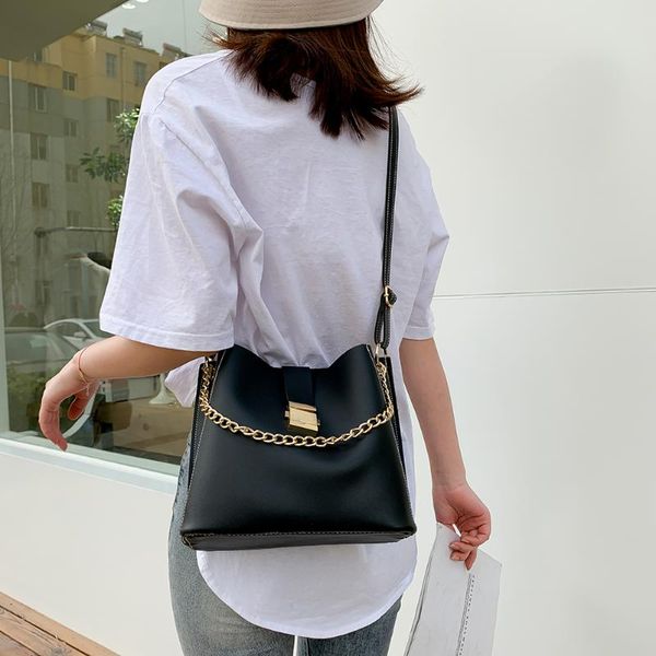 women pu leather shoulder handbag messenger large bucket crossbody messenger shoulder crossbody bag
women pu leather shoulder handbag messenger large bucket crossbody messenger shoulder crossbody bag