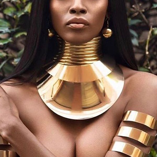 manilai africa statement necklaces big alloy torques for women large collar choker necklace boho design steampunk jewelry 2020, Golden;silver
manilai africa statement necklaces big alloy torques for women large collar choker necklace boho design steampunk jewelry 2020, Golden;silver