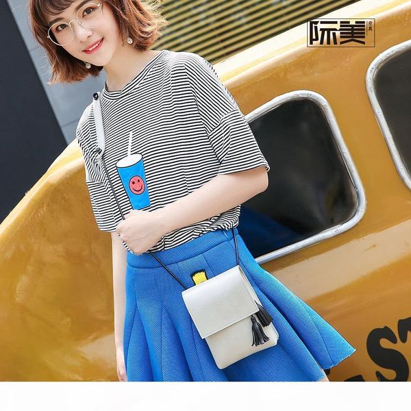 designer-handbag 2019 spring women's bag new tassel pendant single shoulder oblique cross package korean version simple lady
designer-handbag 2019 spring women's bag new tassel pendant single shoulder oblique cross package korean version simple lady