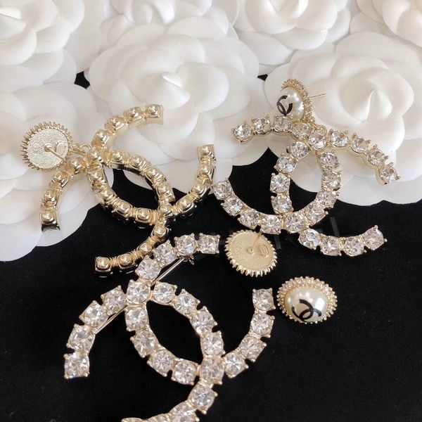 2020 luxurious quaity new arrival drop earring brooch stud earring with daimond and pearl for women wedding jewelry gift with box ps4409, Golden
2020 luxurious quaity new arrival drop earring brooch stud earring with daimond and pearl for women wedding jewelry gift with box ps4409, Golden