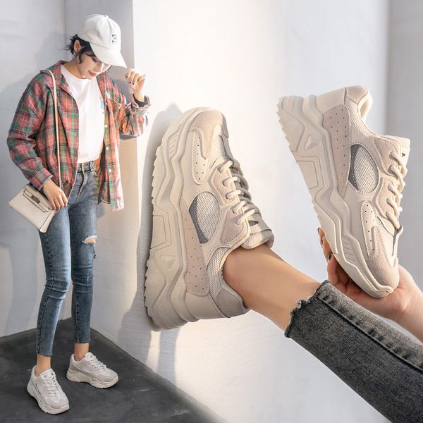 women platform sneakers thick bottom daddy shoes round toe breathing sports shoes ladies chunky trainers running footwear
women platform sneakers thick bottom daddy shoes round toe breathing sports shoes ladies chunky trainers running footwear
