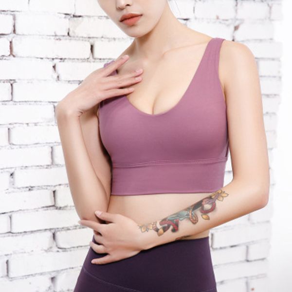 newly women sports bra underwear solid color deep v neck for yoga fitness running s66, White;black
newly women sports bra underwear solid color deep v neck for yoga fitness running s66, White;black