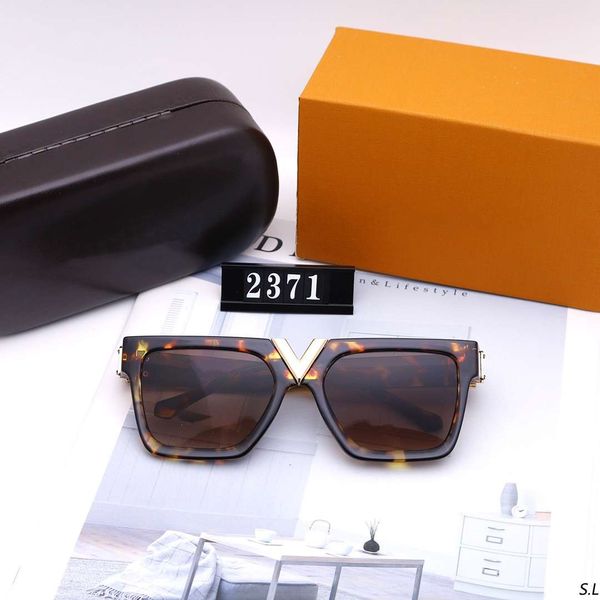 mens woman sunglasses designer sunglasses man summer goggle glasses uv400 v letter 2371 5 colors highly quality with box
mens woman sunglasses designer sunglasses man summer goggle glasses uv400 v letter 2371 5 colors highly quality with box