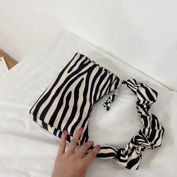 vintage nylon fashion women baguette handbags new design ladies small underarm shoulder bags zebra pattern fold female handbags
vintage nylon fashion women baguette handbags new design ladies small underarm shoulder bags zebra pattern fold female handbags