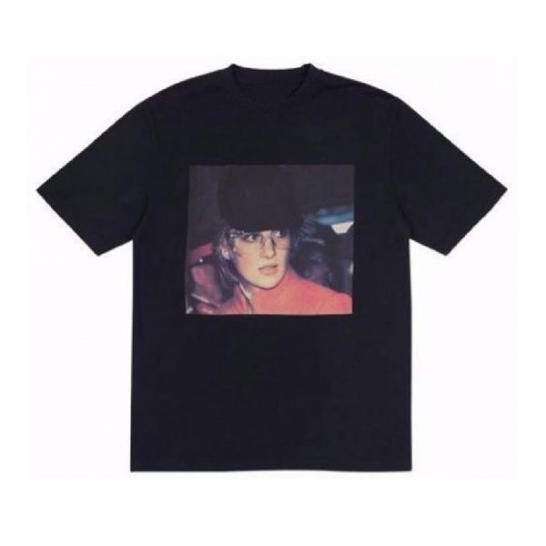 17fw diana p printed striangle tee summer men women couple t-shirt highstreet skateboard short sleeve t-shirt dh182, White;black
17fw diana p printed striangle tee summer men women couple t-shirt highstreet skateboard short sleeve t-shirt dh182, White;black