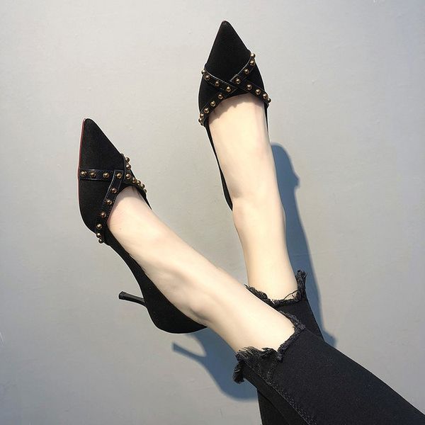 spring and autumn all-match net red hipster girls black fashion riveting nail high heels thin heeled pointed toe shoes
spring and autumn all-match net red hipster girls black fashion riveting nail high heels thin heeled pointed toe shoes