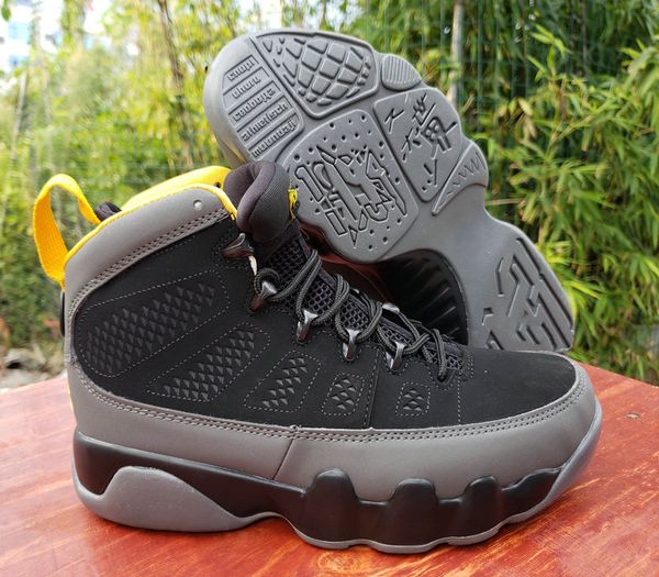 2020 new 9 mens basketball shoes 9s university gold black grey yellow men trainers sports jumpman sneakers des chaussures zapatos size 13
2020 new 9 mens basketball shoes 9s university gold black grey yellow men trainers sports jumpman sneakers des chaussures zapatos size 13