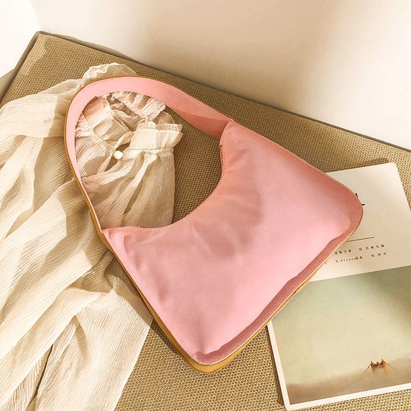 2020 new armpit bag female nylon cloth korean version of the shoulder portable solid color casual wild pink baguette
2020 new armpit bag female nylon cloth korean version of the shoulder portable solid color casual wild pink baguette