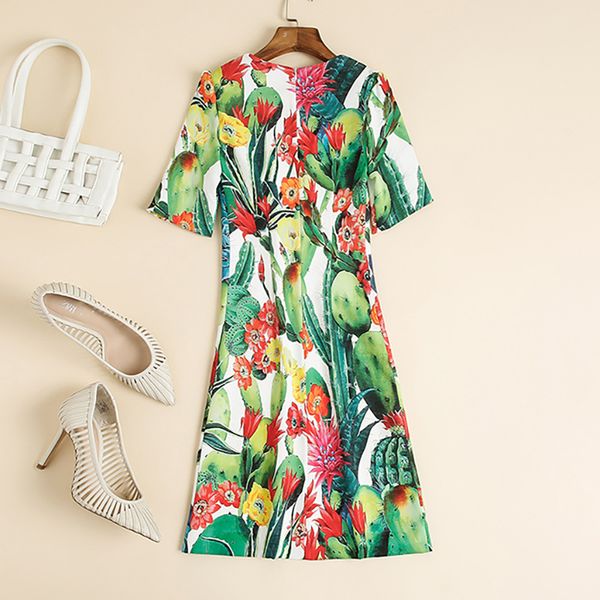 805 2020 autumn a line short sleeve crew neck dress prom fashion flora print panelled flora print brand same style yy, Black
805 2020 autumn a line short sleeve crew neck dress prom fashion flora print panelled flora print brand same style yy, Black