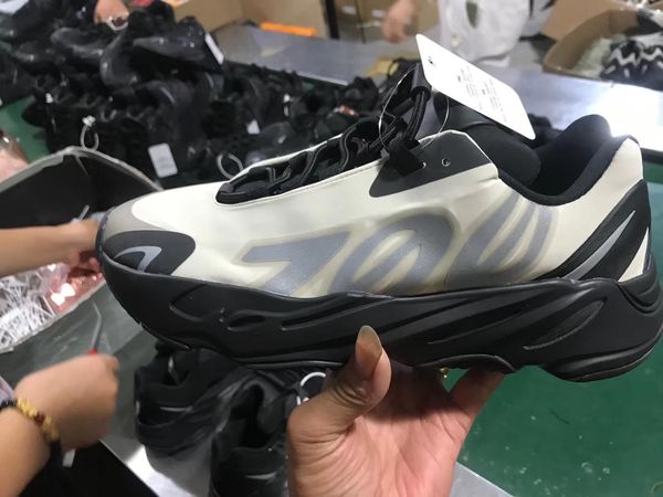 kanye west 700 mnvn оранжевый запуск mnvn bone тройной 3m reflective тапок женщин бесплатная доставка кроссовки платформы обувь мужчин joo82, Black
kanye west 700 mnvn оранжевый запуск mnvn bone тройной 3m reflective тапок женщин бесплатная доставка кроссовки платформы обувь мужчин joo82, Black