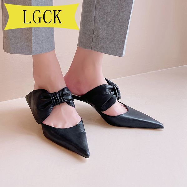 plus size 34-40 women leather high heel sandals luxury chic pointed toe slippers retro high heels women summer outdoor slipper, Black
plus size 34-40 women leather high heel sandals luxury chic pointed toe slippers retro high heels women summer outdoor slipper, Black