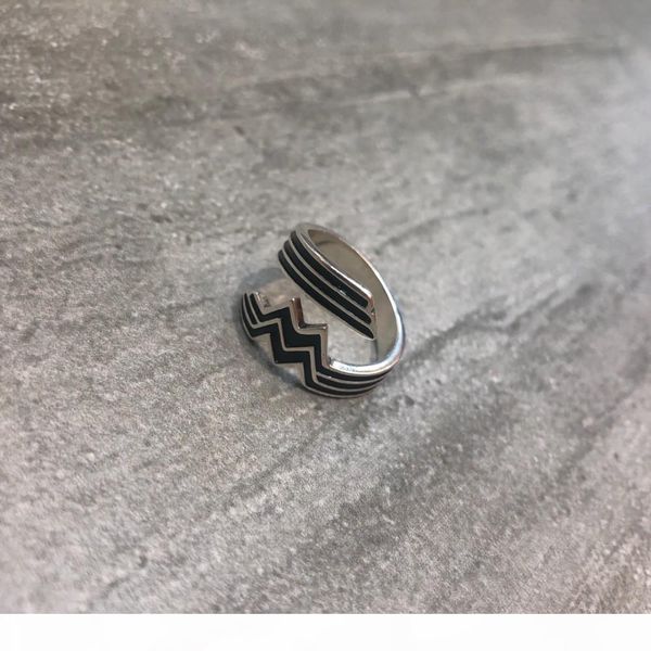 2019 latest model women's ring fashion charming elegant beautiful opening design does not divide the number of yards, Golden;silver
2019 latest model women's ring fashion charming elegant beautiful opening design does not divide the number of yards, Golden;silver
