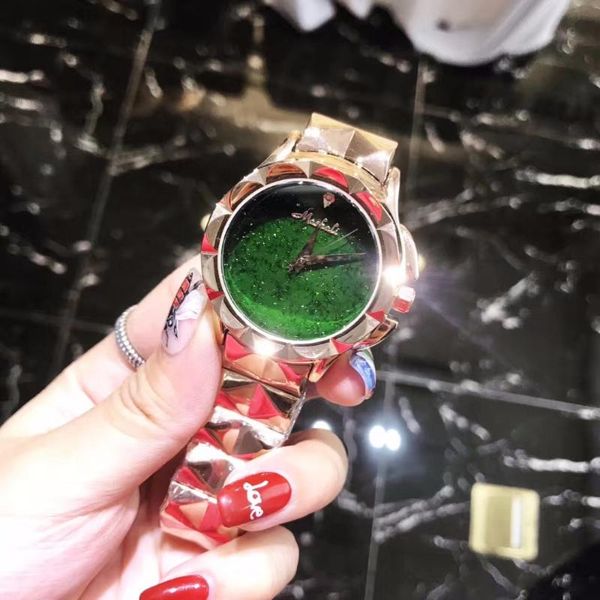 new color neutral women watches pretty gold green steel wristwatch heavy metals bracelet watch quartz relogio montre femme w191, Slivery;brown
new color neutral women watches pretty gold green steel wristwatch heavy metals bracelet watch quartz relogio montre femme w191, Slivery;brown