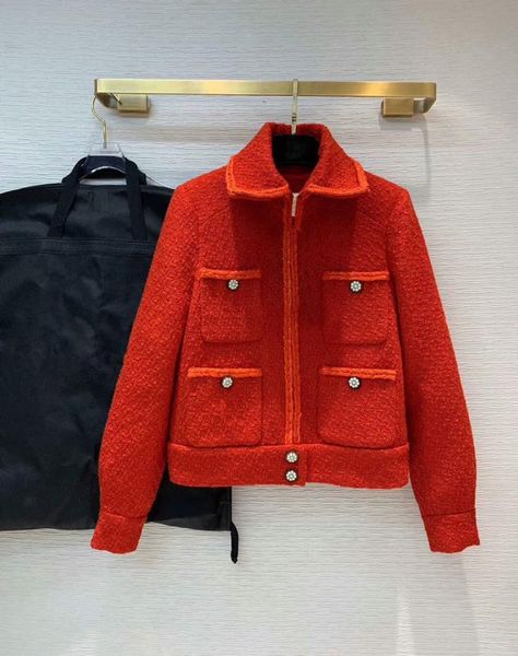 2020 autumn and winter women's new style elegant lady lapel jacket 2 color black & red worldwide
2020 autumn and winter women's new style elegant lady lapel jacket 2 color black & red worldwide