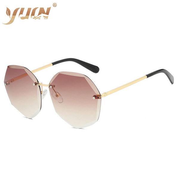 sunglasses 2021 arrival big size ocean colors women shopping sun glasses brand design polygon rimless female shades, White;black
sunglasses 2021 arrival big size ocean colors women shopping sun glasses brand design polygon rimless female shades, White;black