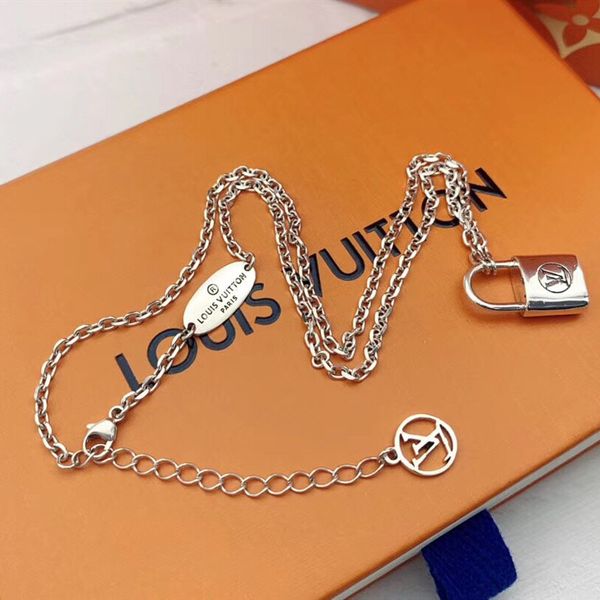 new products luxury design tide brand lock heart necklace key necklace 925 sterling silver necklace fashion jewelry supply
new products luxury design tide brand lock heart necklace key necklace 925 sterling silver necklace fashion jewelry supply