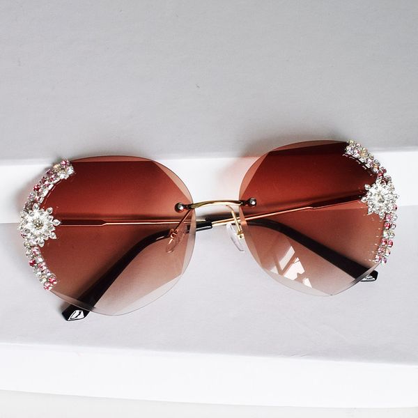 sunglasses gradient rimless women vintage brand designer sun glasses rhinestone luxury eyeglasses shade for men party eyewear, White;black
sunglasses gradient rimless women vintage brand designer sun glasses rhinestone luxury eyeglasses shade for men party eyewear, White;black