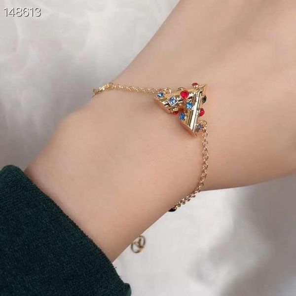 fashionable new selling bracelet custom high-end brass-plated 18k with color diamond bracelet, Slivery;golden
fashionable new selling bracelet custom high-end brass-plated 18k with color diamond bracelet, Slivery;golden