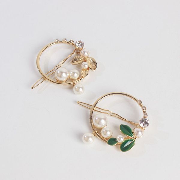 new fashion women pearl hair bun maker vintage diamond&pearl women hair clip metal hairpins alloy round pearl hairpins holder, Golden;silver
new fashion women pearl hair bun maker vintage diamond&pearl women hair clip metal hairpins alloy round pearl hairpins holder, Golden;silver