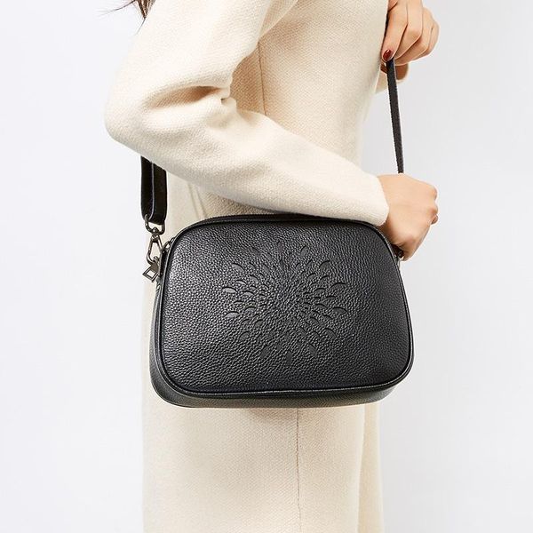 black small square bag ladies new retro clamshell luxury portable small bag designer classic wild shoulder diagonal bag gift 1307
black small square bag ladies new retro clamshell luxury portable small bag designer classic wild shoulder diagonal bag gift 1307