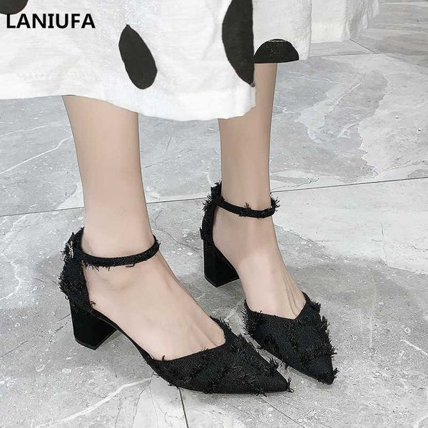 dress shoes fashion women high heels female platform pointed toe square heel pumps work mujer zapatos, Black
dress shoes fashion women high heels female platform pointed toe square heel pumps work mujer zapatos, Black