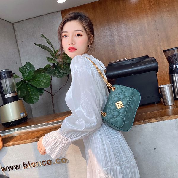 женская мода crossbody сумка 100% натуральная кожа plaid сумки малый закрылков сумки простой леди плеча кошелек сумка сумки 
женская мода crossbody сумка 100% натуральная кожа plaid сумки малый закрылков сумки простой леди плеча кошелек сумка сумки